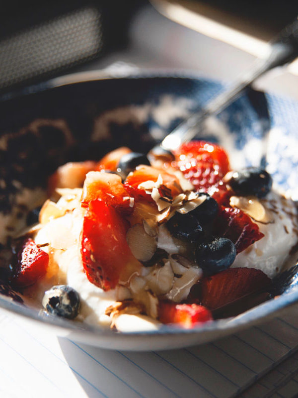 6 Cheap Breakfast Ideas For An Easier, Healthier, & Stress-Free Morning